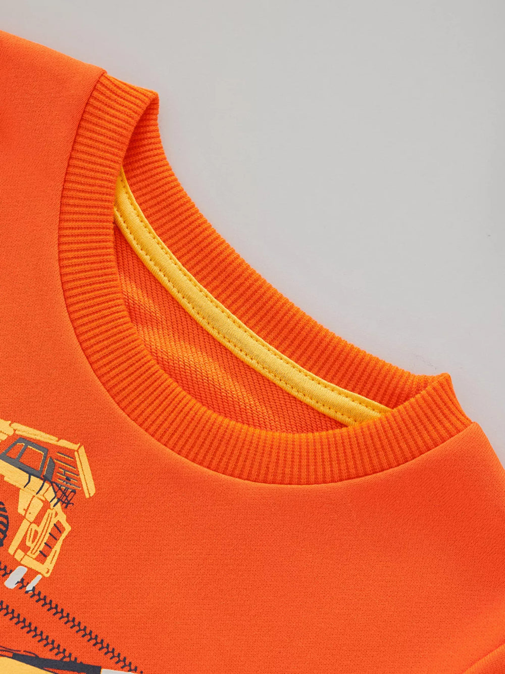 174d71341e3d4563ab9ae6dcd3f17e29-Max-Origin