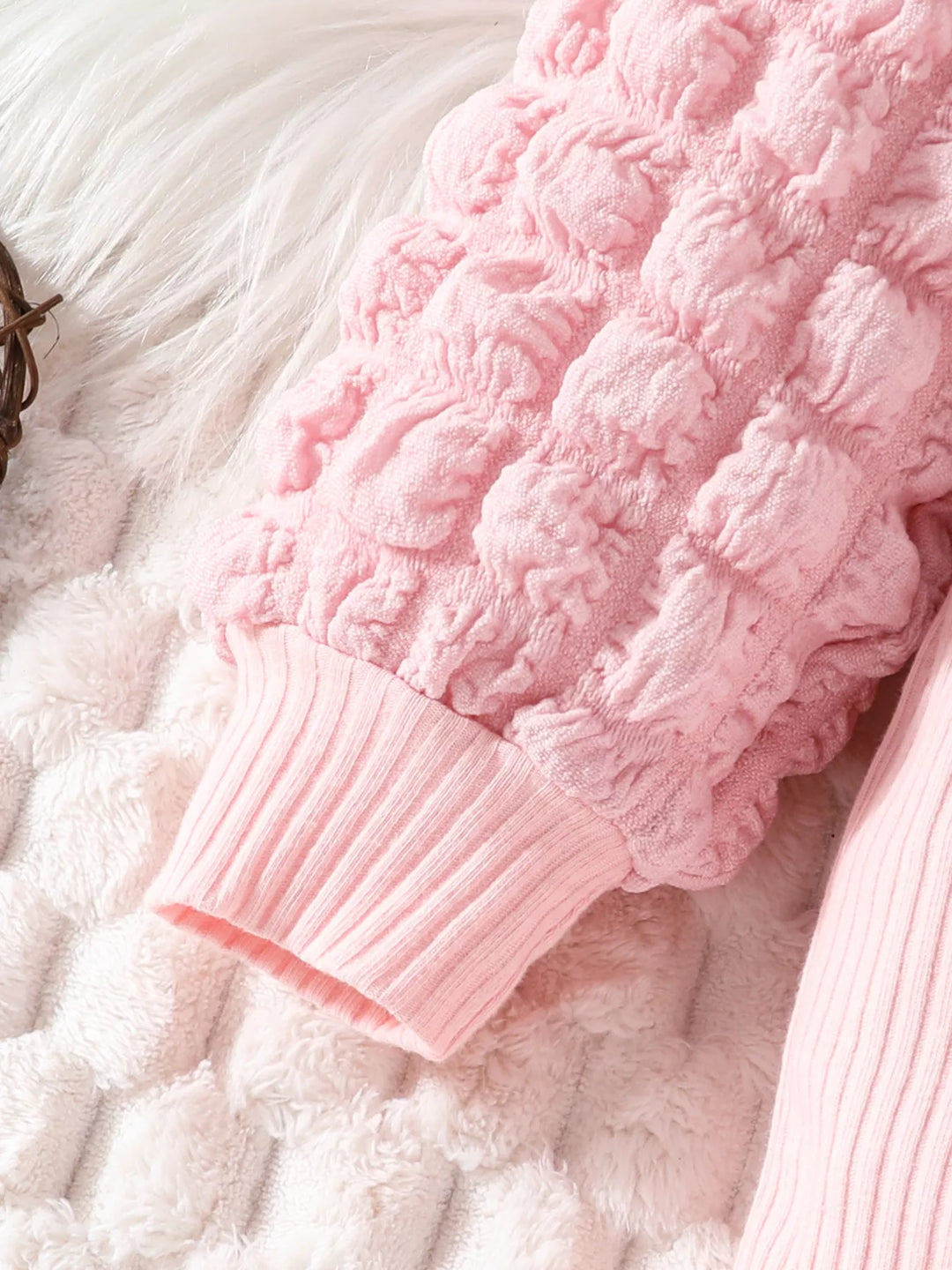 e594ed93c3b346e1a440209ba6cc1c60-Max-Origin